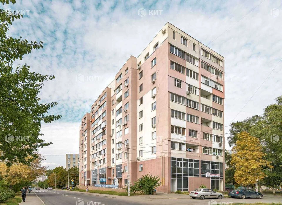 2 rooms 81m2 Saltivka (Saltivka, Ak. Pavlova, residential complex Sputnik)12756