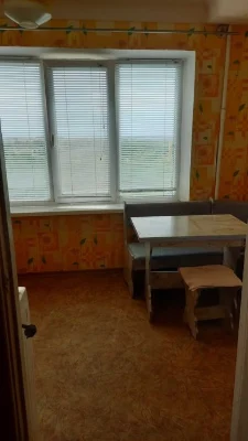 Продам 2х комнатную с большой кухней Хортицкий рн