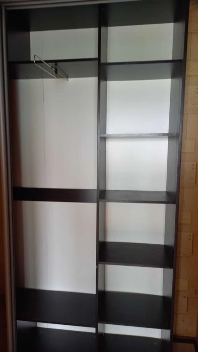 Продам 2х комнатную с большой кухней Хортицкий рн
