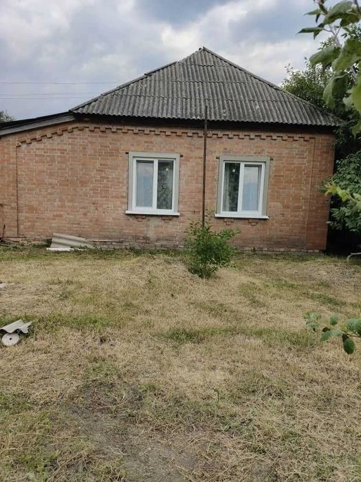 Продаж будинку у Ліску, в житловому стані