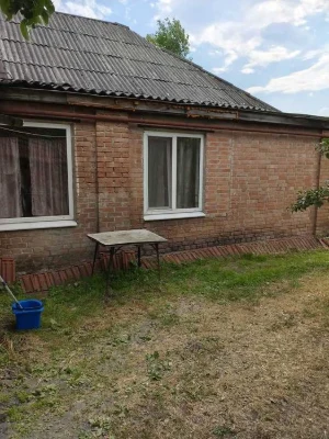 Продаж будинку у Ліску, в житловому стані