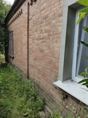 Продаж будинку у Ліску, в житловому стані