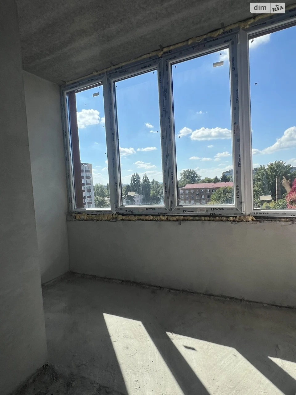 Продаж Квартира Виставка