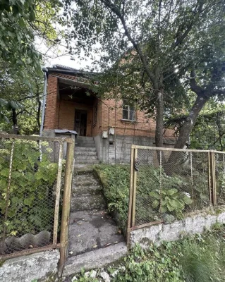 Продам добротний цегляний будинок ! Дубово!