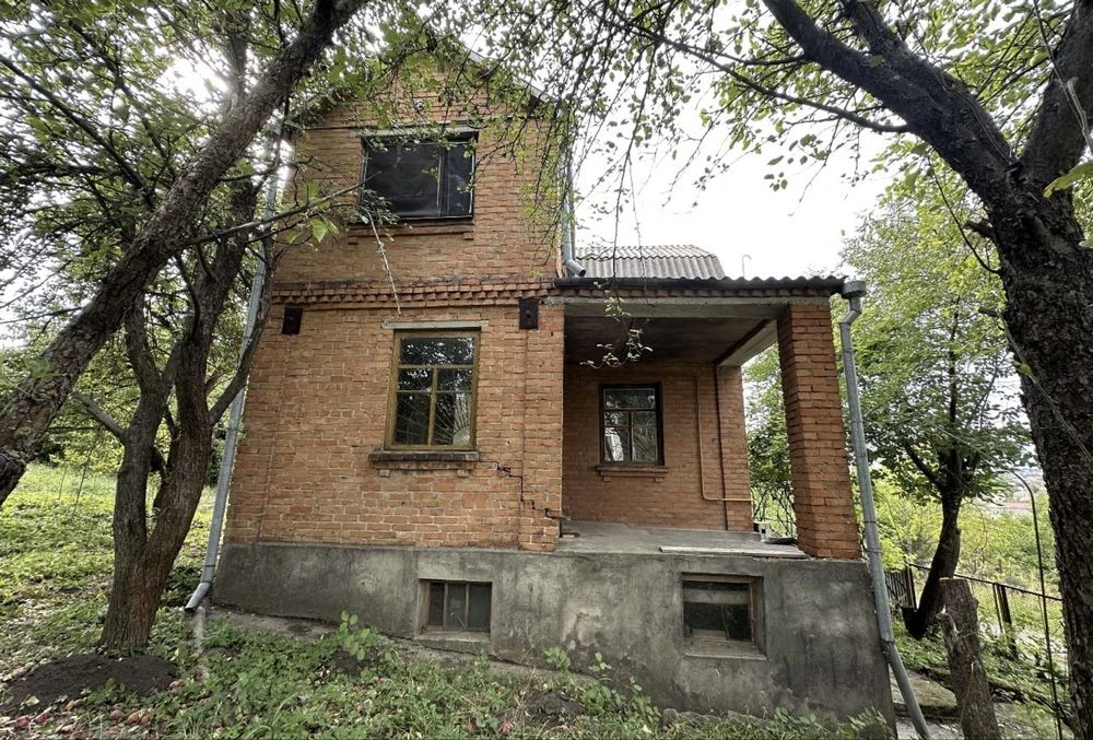 Продам добротний цегляний будинок ! Дубово!