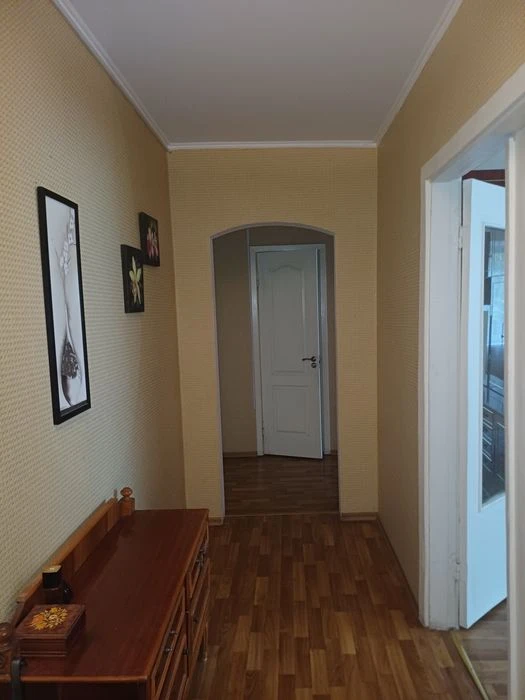 Продаеться 3х к квартира ЮЗР  ул. Сумгаитская, центр района.