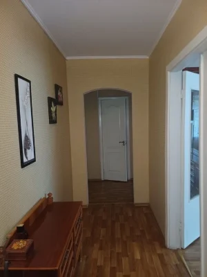 Продаеться 3х к квартира ЮЗР  ул. Сумгаитская, центр района.