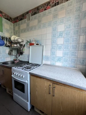 Продаж квартири з гарним плануванням в р-ні пр. Левка Лукʼян