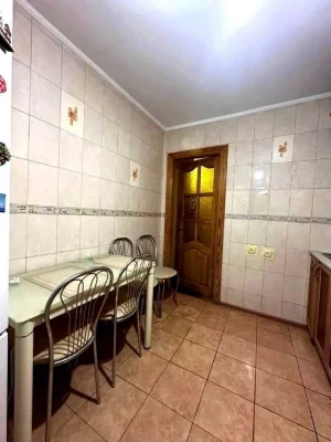 Продам 2х комн квартиру,Новые дома, метро Армейская 1 выс/5