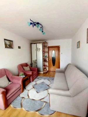 Продам 2х комн квартиру,Новые дома, метро Армейская 1 выс/5