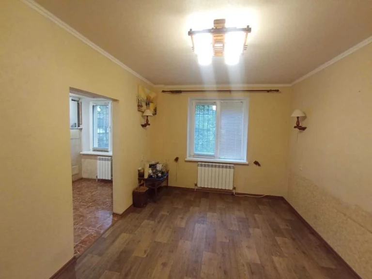 Продам 3-кімнатну квартиру з автономним опаленням на Лівобер