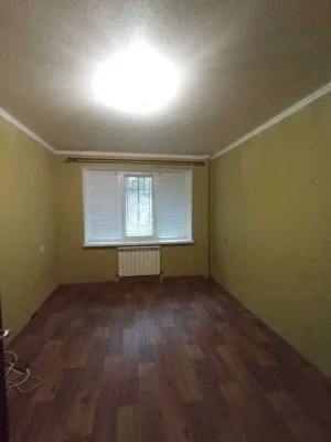 Продам 3-кімнатну квартиру з автономним опаленням на Лівобер