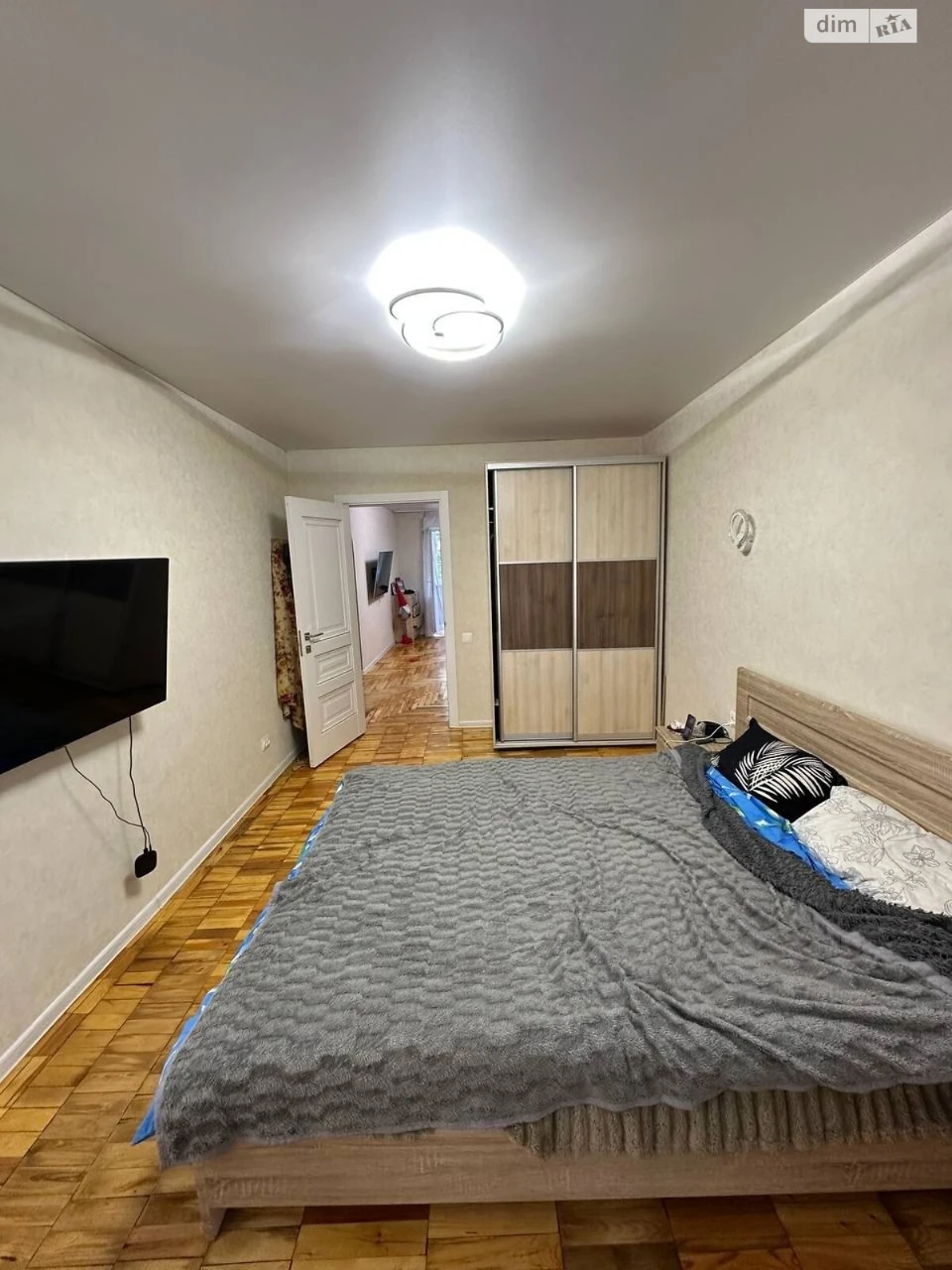 Продажа квартир Александровский (Жовтневый).