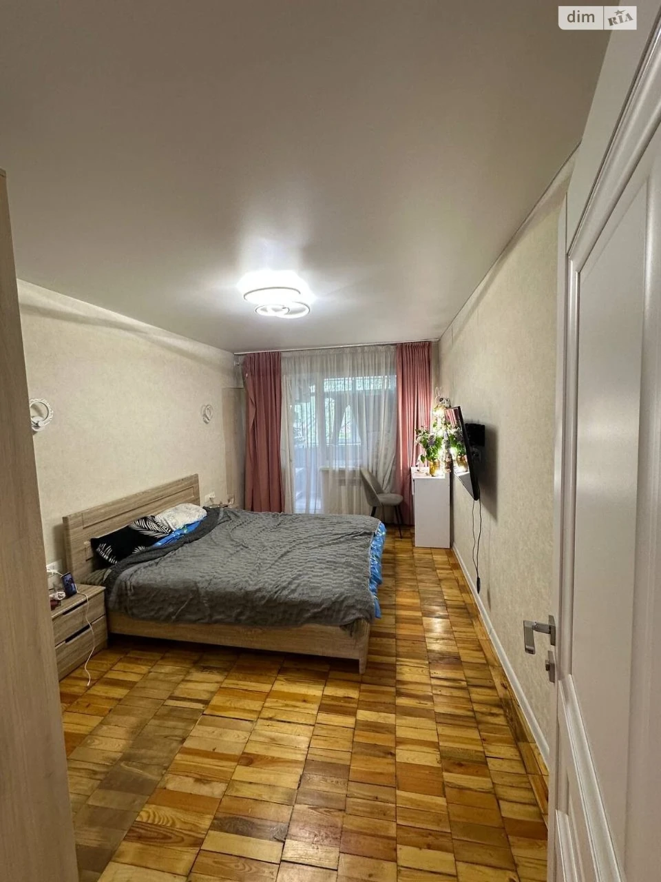 Продажа квартир Александровский (Жовтневый).