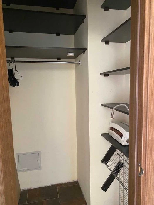 For sale 4-room apartment 130 m2 Dmitrievskaya 80 Center Shevcherkivskyi district