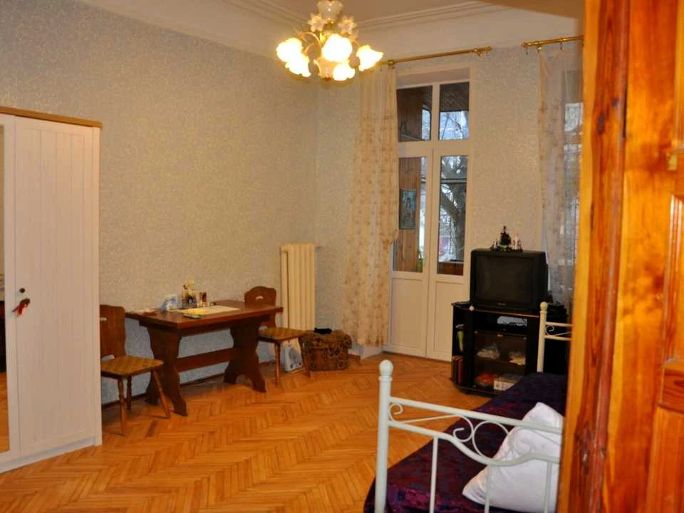Квартира. Київ, Шота Руставелі вул.