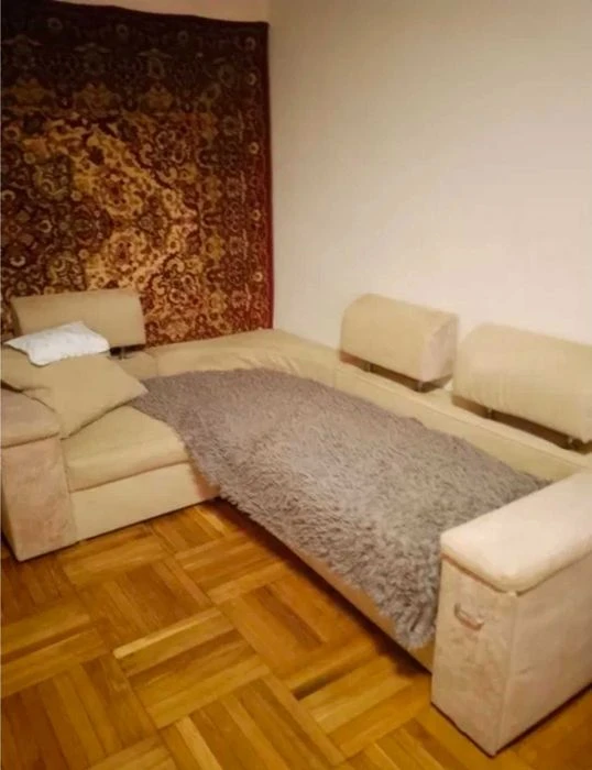 14m 1 квартира метро Индустриальная Роганский Класс