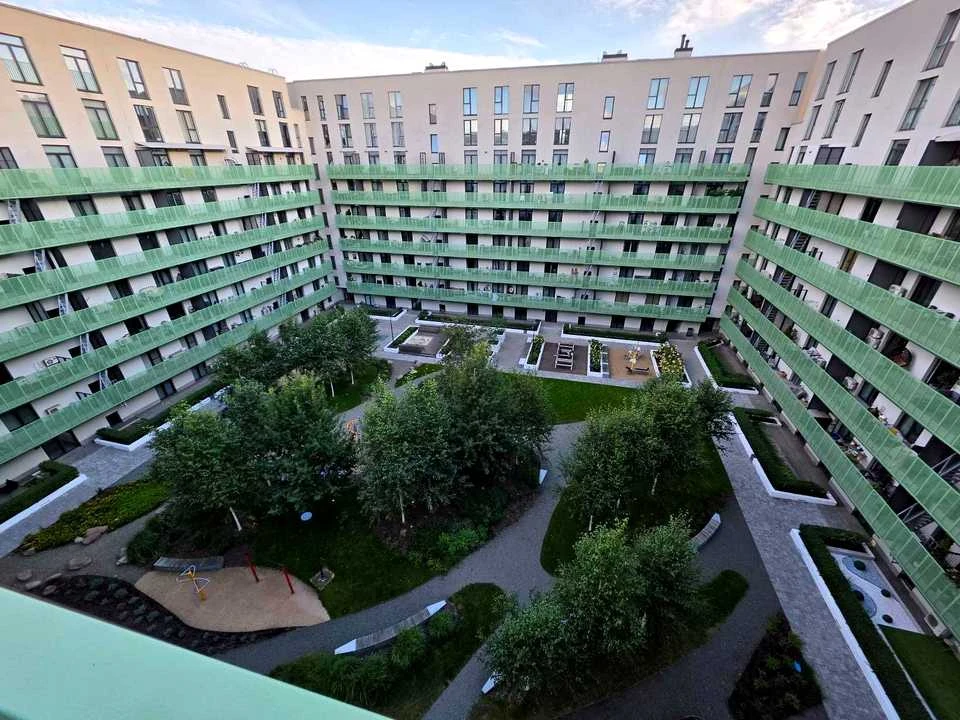 Квартира. Київ, Набережно-Рибальська дорога вул.
