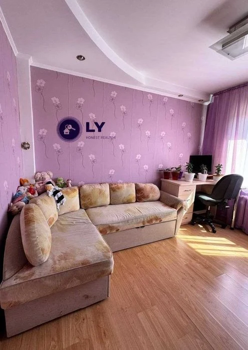 Продам 3к квартиру у Соборному районі