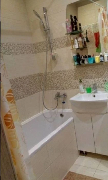 Продам 2 комнатную квартиру, ж/м Красный Камень/Покровский/П