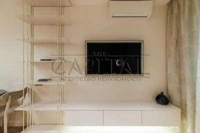 Sale of 1-room apartment 49 sq. m. on Mykhaylo Maksymovycha st. 32B