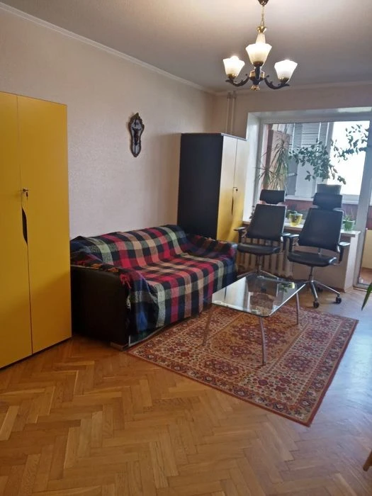Продам 1 кім кв,Флоренции,9,м.Лівобережна