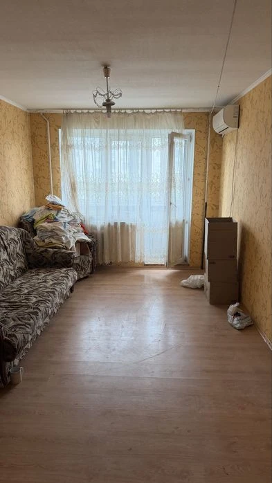 Продам трехкомнатную квартиру на Победе