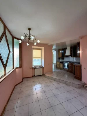 Розкішна 3к-квартира, 117м2, з неймовірним розташуванням, бі