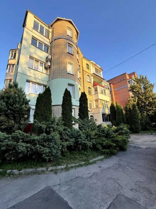 Розкішна 3к-квартира, 117м2, з неймовірним розташуванням, бі