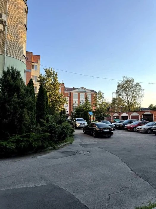 Розкішна 3к-квартира, 117м2, з неймовірним розташуванням, бі