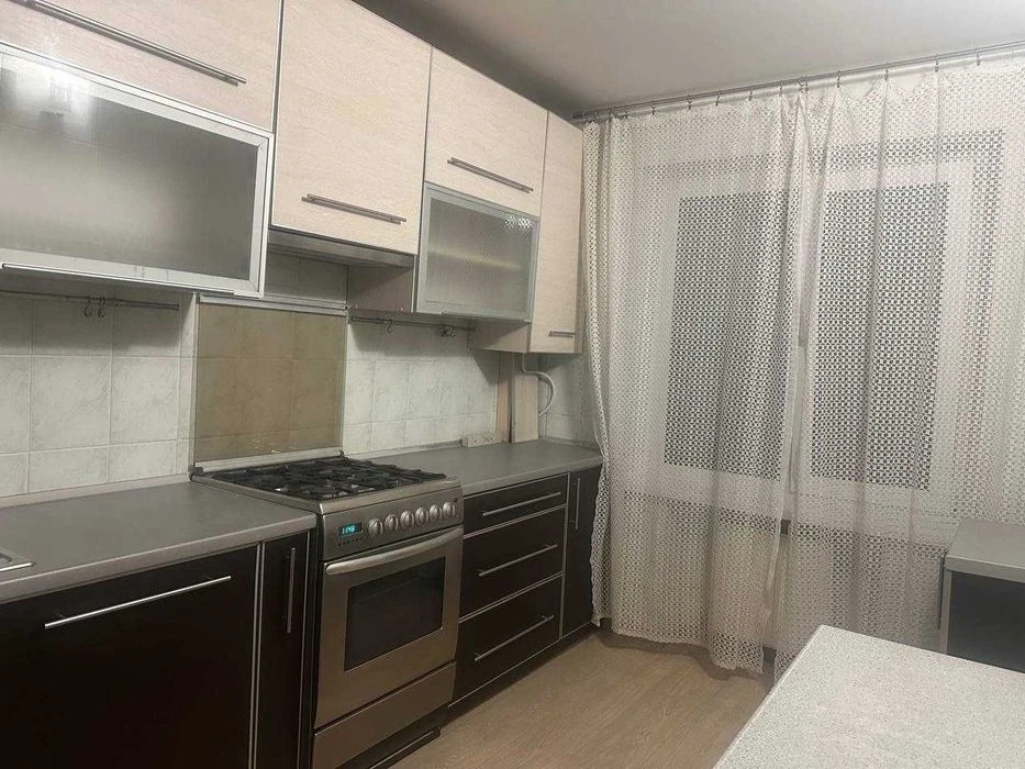 Продаж 3 кімнатної квартири на Полтавській
