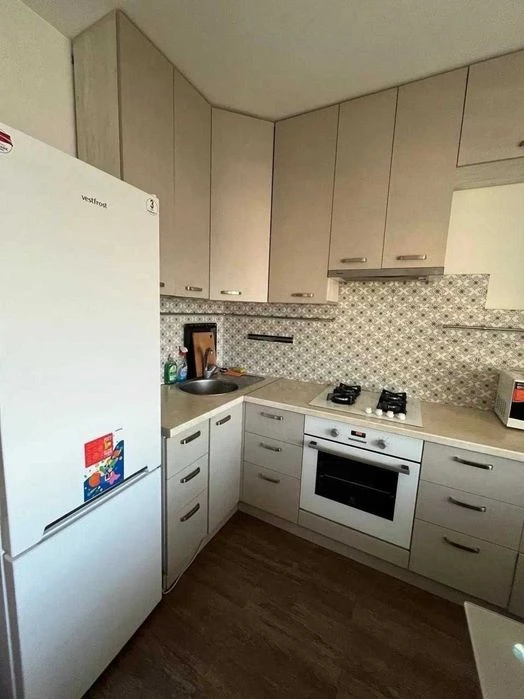 Продаж 1 кімнатна квартира вулиця Пулюя
