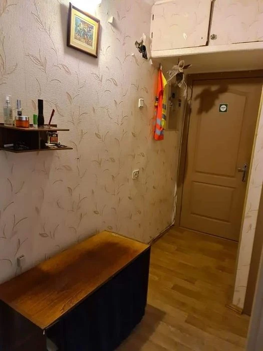 Продам! 2 комнатная квартира, Левый берег, 4/5 эт.