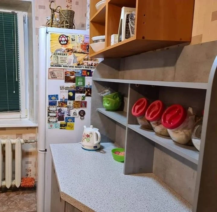 Продам! 2 комнатная квартира, Левый берег, 4/5 эт.