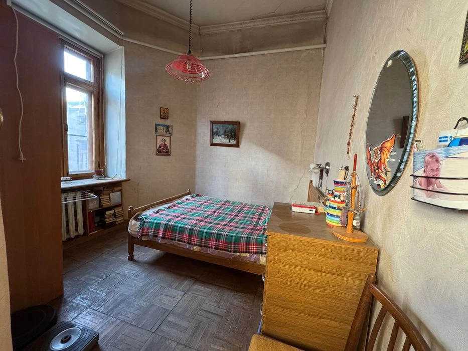 Продам 3к. квартиру в Центре - ул. Базарная/ул. Итальянская