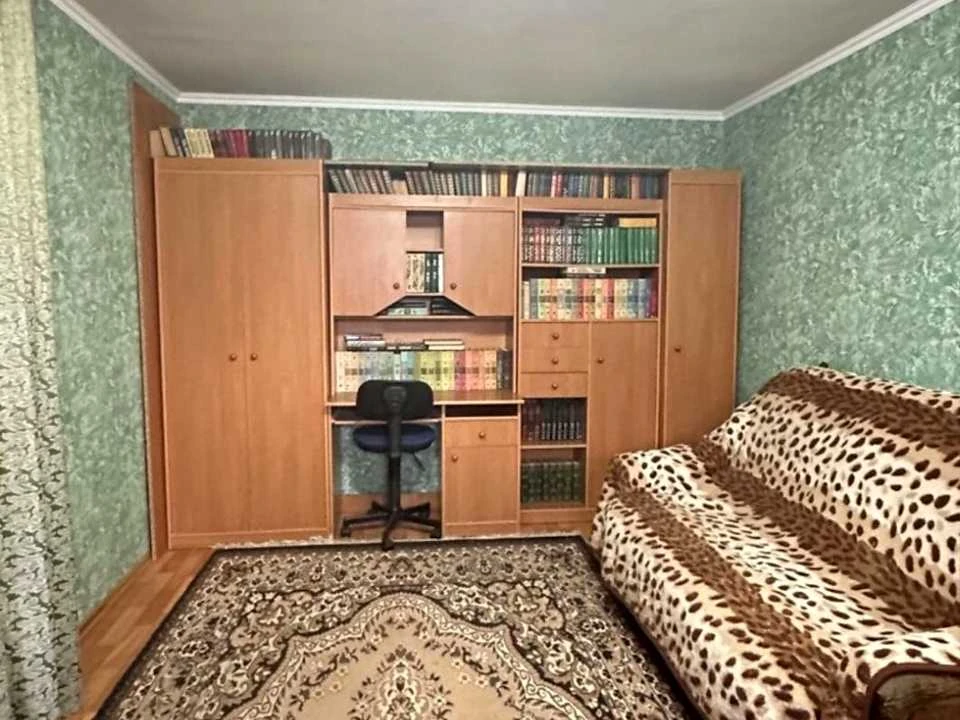 Будинок. Хмельницький, Молодіжний пров.
