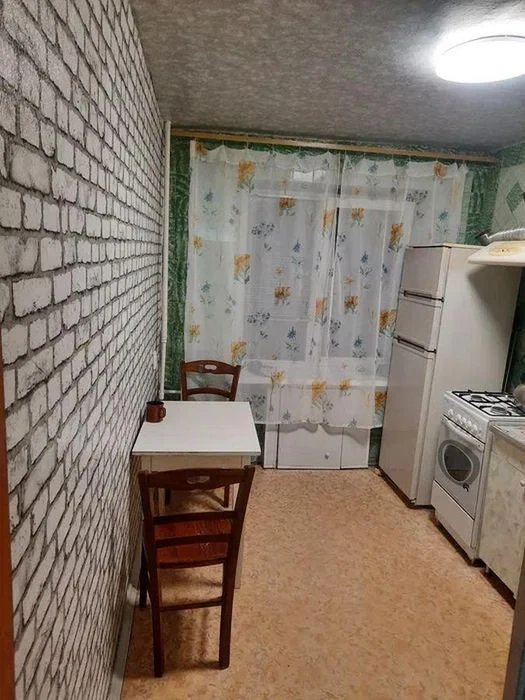 Продам 3-комн квартиру в районе Захарченко Генерала ул.