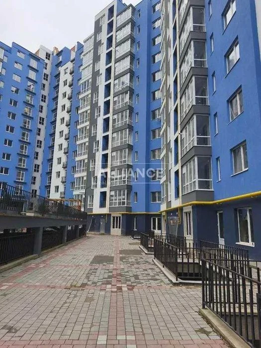 1-room apartment for sale in the Center on the 4th floor.