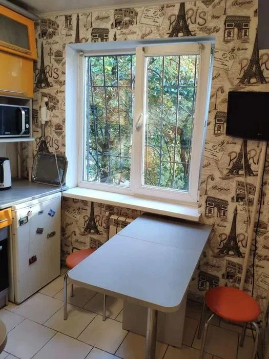 Продам 3-комн квартиру в районе Косиора ул.