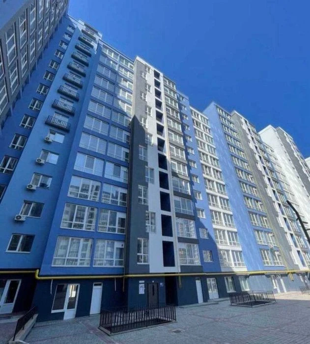 1-room apartment for sale in the Center on the 4th floor.