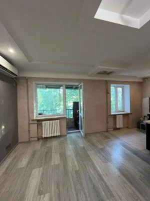 Продам 2-комн квартиру в районе 20-Летия Победы ул.
