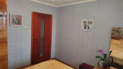 Продам 3-комн квартиру в районе Радистов ул.