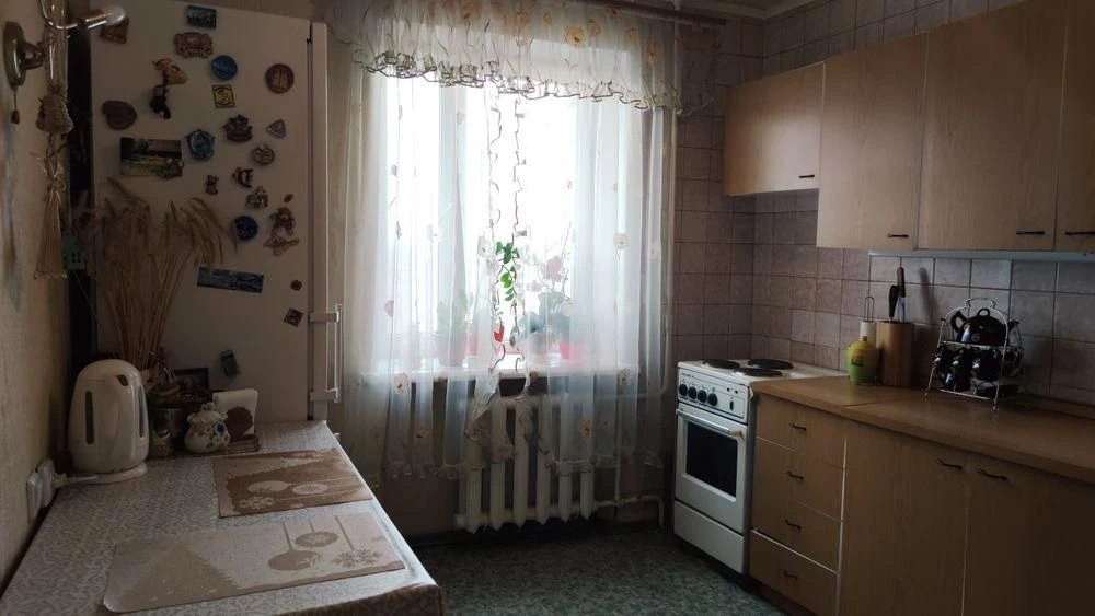 Продам 3-комн квартиру в районе Радистов ул.