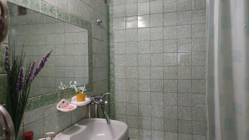 Продам 3-комн квартиру в районе Радистов ул.