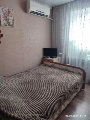 Продам 3-комн квартиру в районе Космонавтов ул.