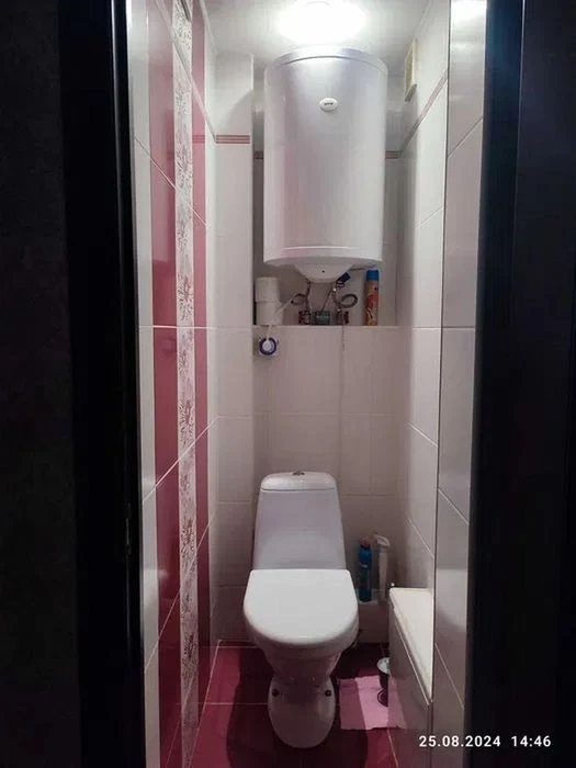 Продам 3-комн квартиру в районе Космонавтов ул.