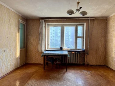 Продаж 2 кімн. квартири 54м2 Харківське шосе 55 - (цегляний