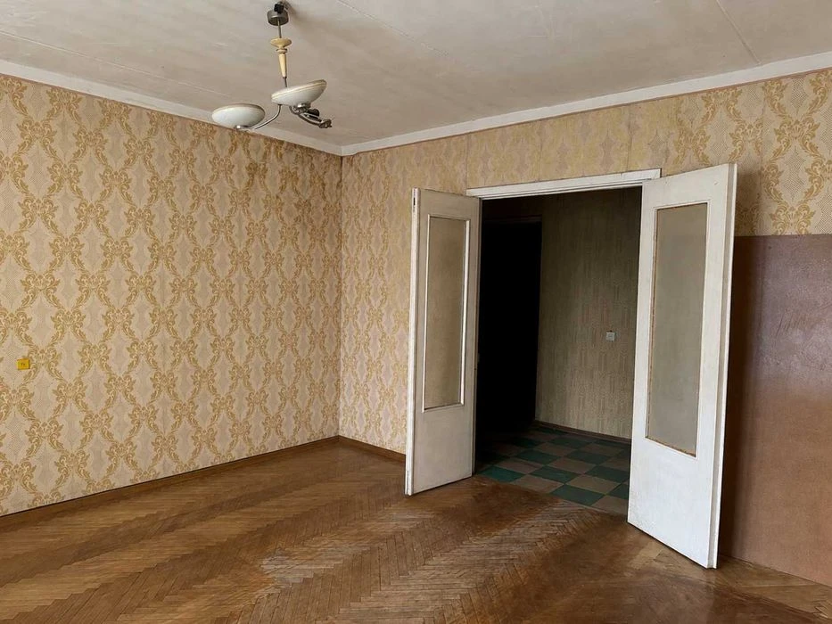 Продаж 2 кімн. квартири 54м2 Харківське шосе 55 - (цегляний