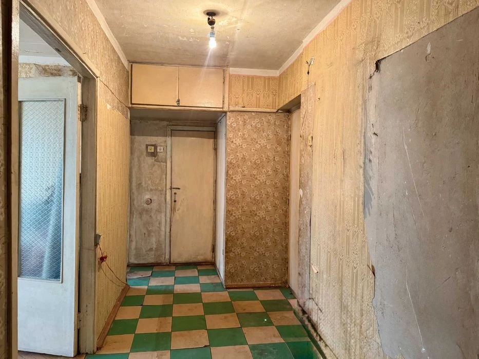 Продаж 2 кімн. квартири 54м2 Харківське шосе 55 - (цегляний