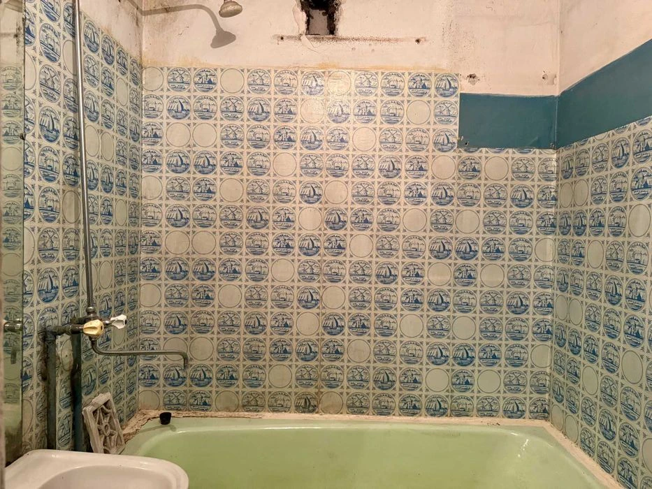 Продаж 2 кімн. квартири 54м2 Харківське шосе 55 - (цегляний